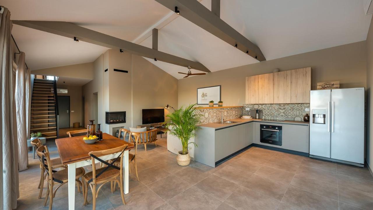 Villa & Jardin - Luxury Villa With Swimming Pool Vrh  Εξωτερικό φωτογραφία