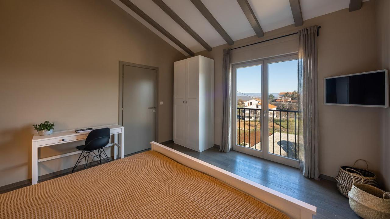 Villa & Jardin - Luxury Villa With Swimming Pool Vrh  Εξωτερικό φωτογραφία