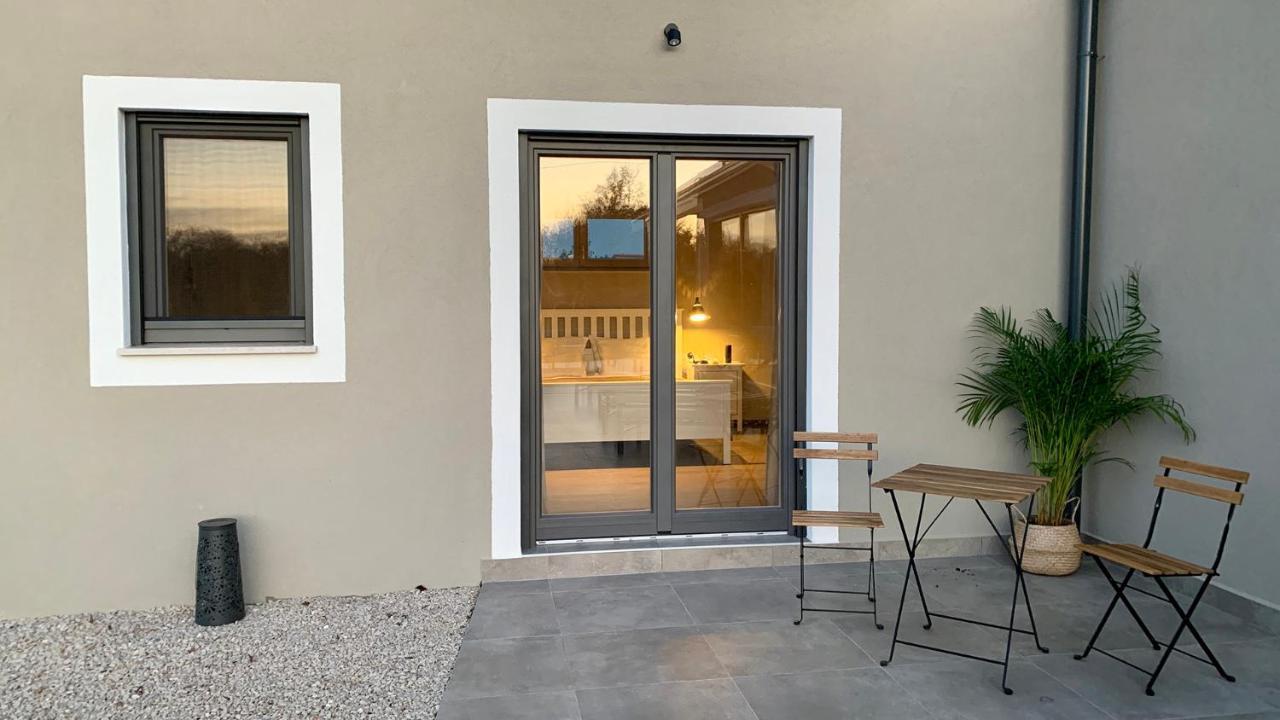 Villa & Jardin - Luxury Villa With Swimming Pool Vrh  Εξωτερικό φωτογραφία